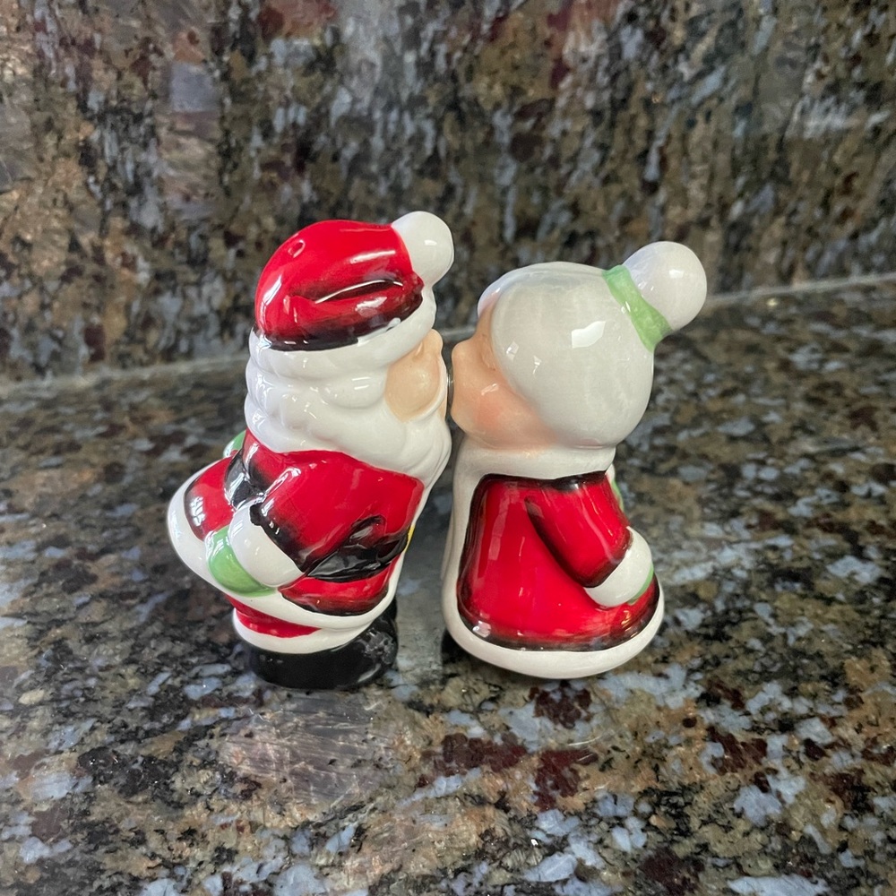 Santa and Mrs. Claus Salt and Pepper Shakers